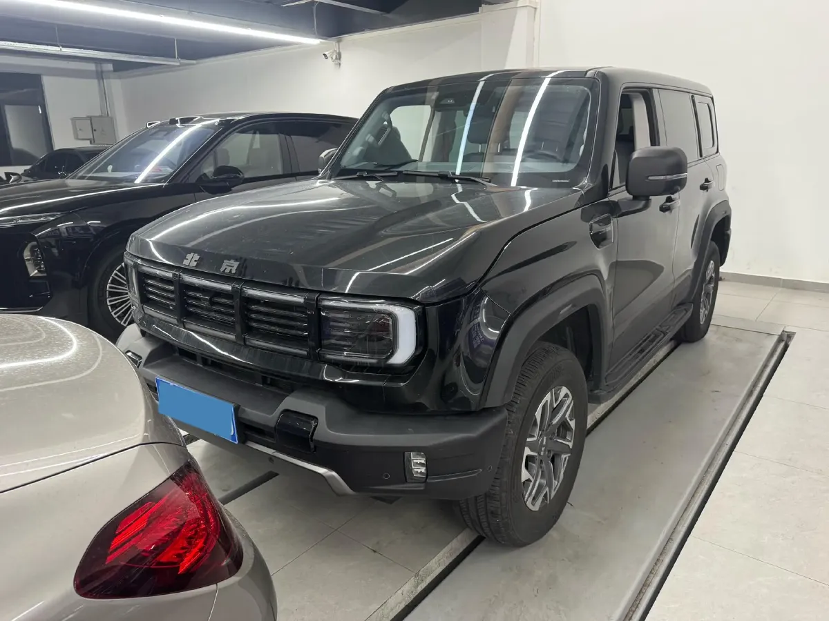 2024 Beijing BJ40 2.0T 245HP L4 8AT,autocango,china used car exporter,china ev exporter,chinese used car exporter,chinese used ev exporter