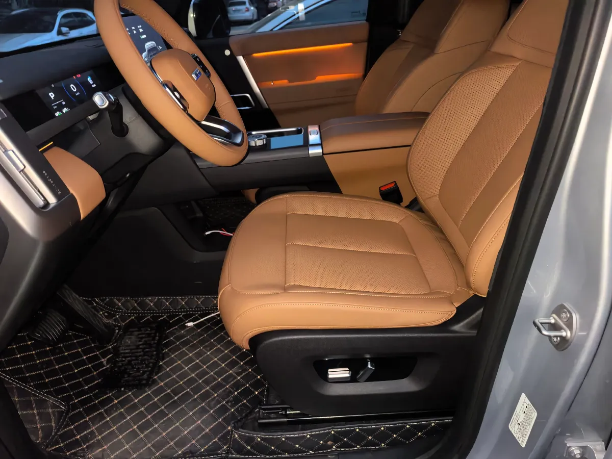 2026 Toyota Camry 2.0L 173HP L4 CVT,autocango,china used car exporter,china ev exporter,chinese used car exporter,chinese used ev exporter