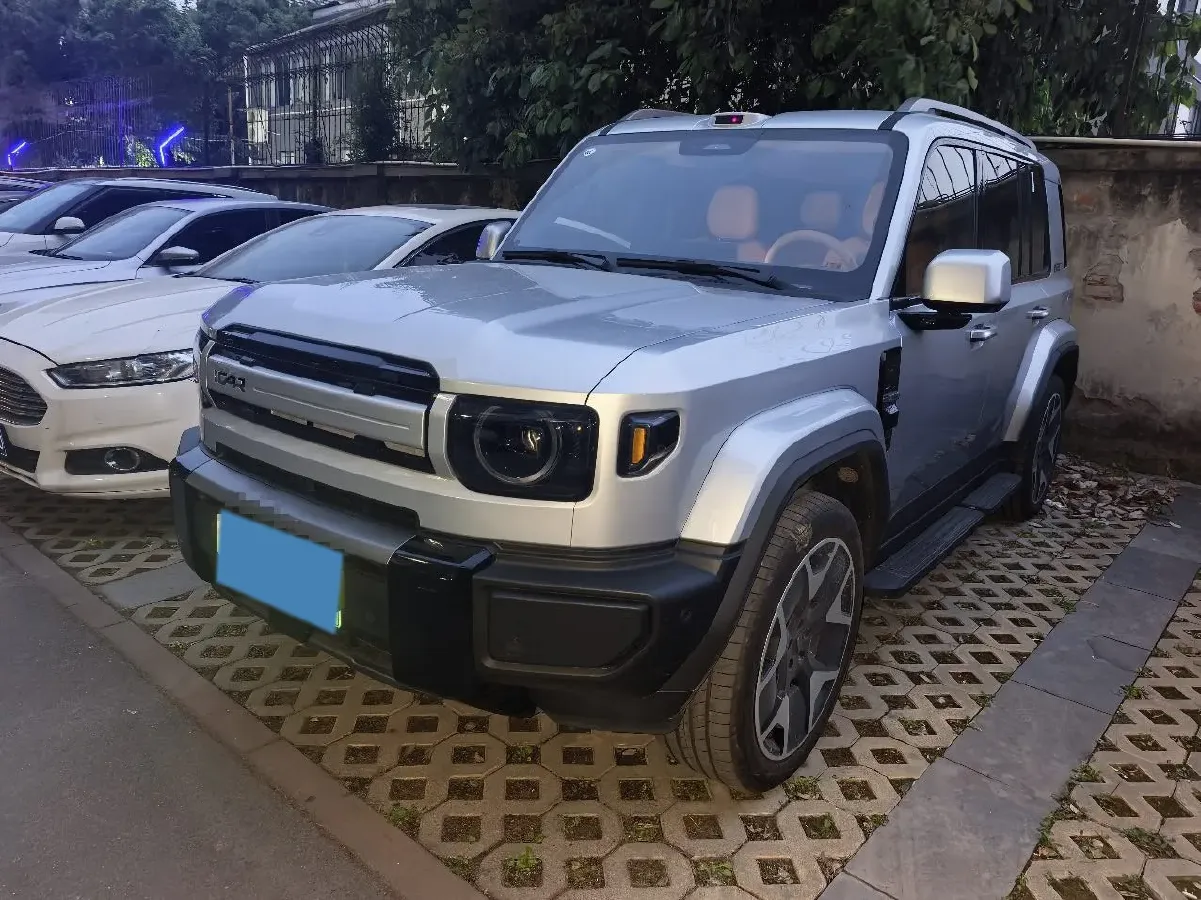 2026 Toyota Camry 2.0L 173HP L4 CVT,autocango,china used car exporter,china ev exporter,chinese used car exporter,chinese used ev exporter