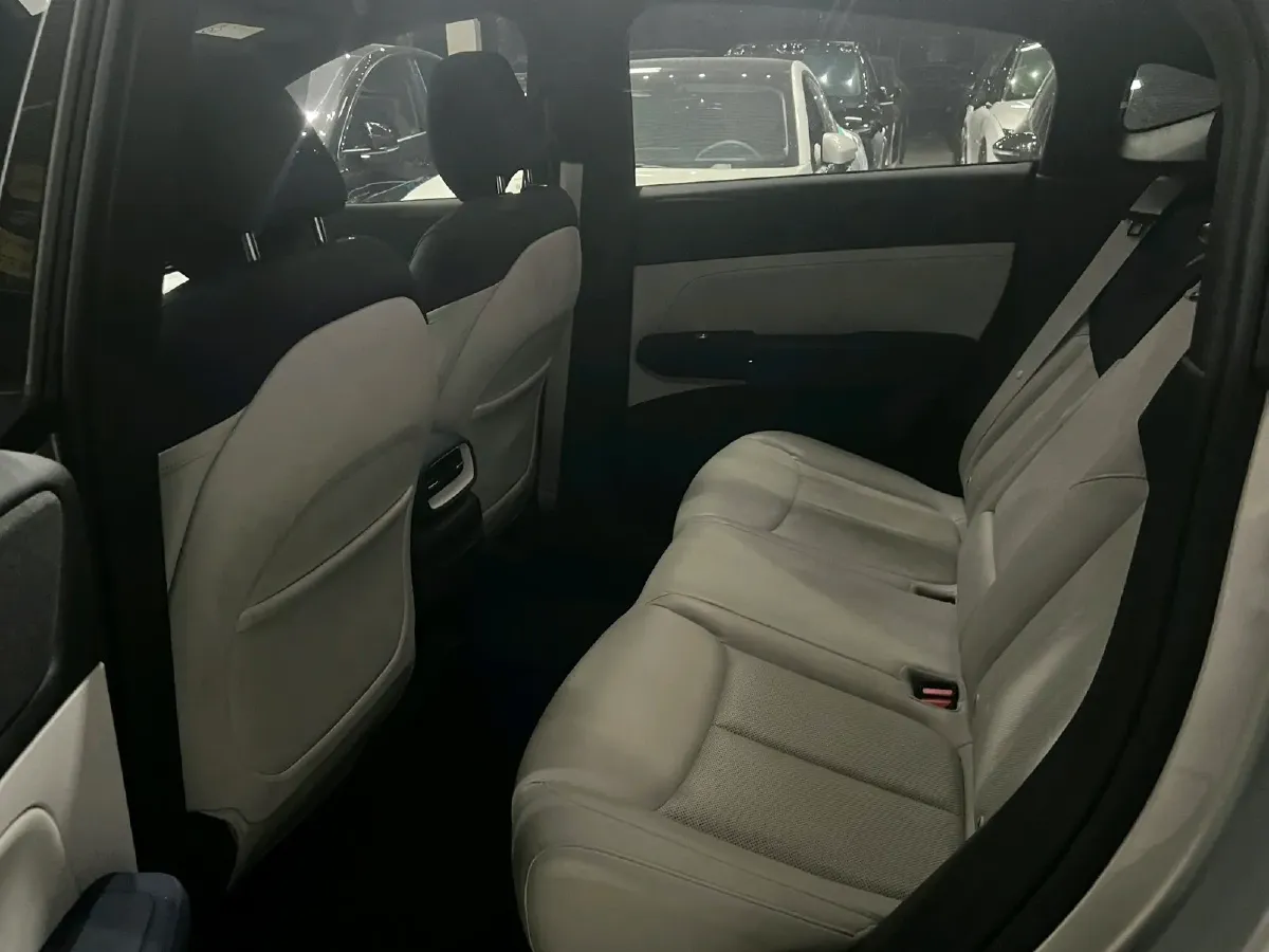 2023 Xpeng G6 BEV 66KWH,autocango,china used car exporter,china ev exporter,chinese used car exporter,chinese used ev exporter