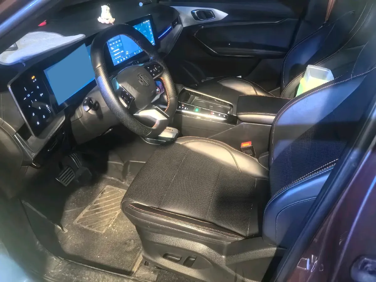 2022 MG ONE 1.5T 181HP L4 CVT,autocango,china used car exporter,china ev exporter,chinese used car exporter,chinese used ev exporter