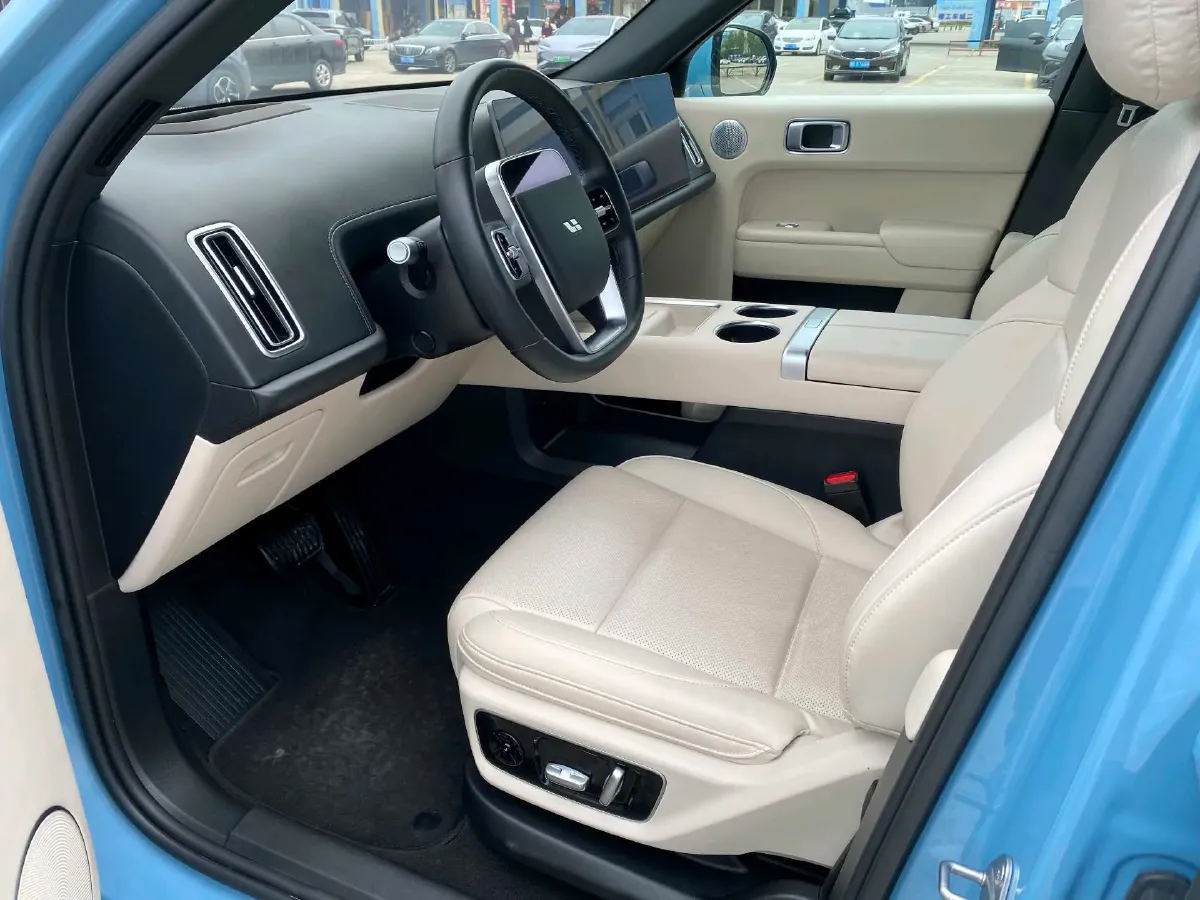 2024 Li L8 Range Extended 154HP REEV 52.3KWH,autocango,china used car exporter,china ev exporter,chinese used car exporter,chinese used ev exporter