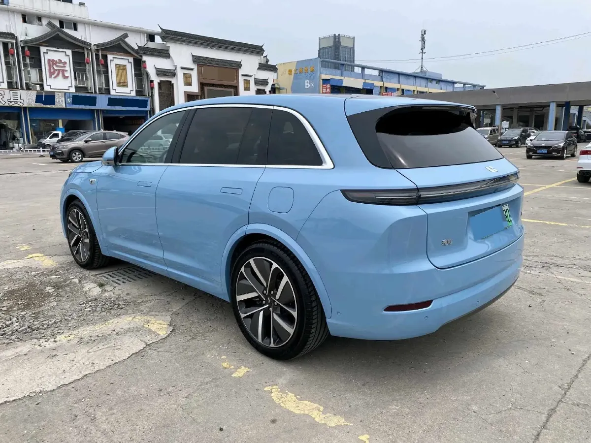 2024 Li L8 Range Extended 154HP REEV 52.3KWH,autocango,china used car exporter,china ev exporter,chinese used car exporter,chinese used ev exporter