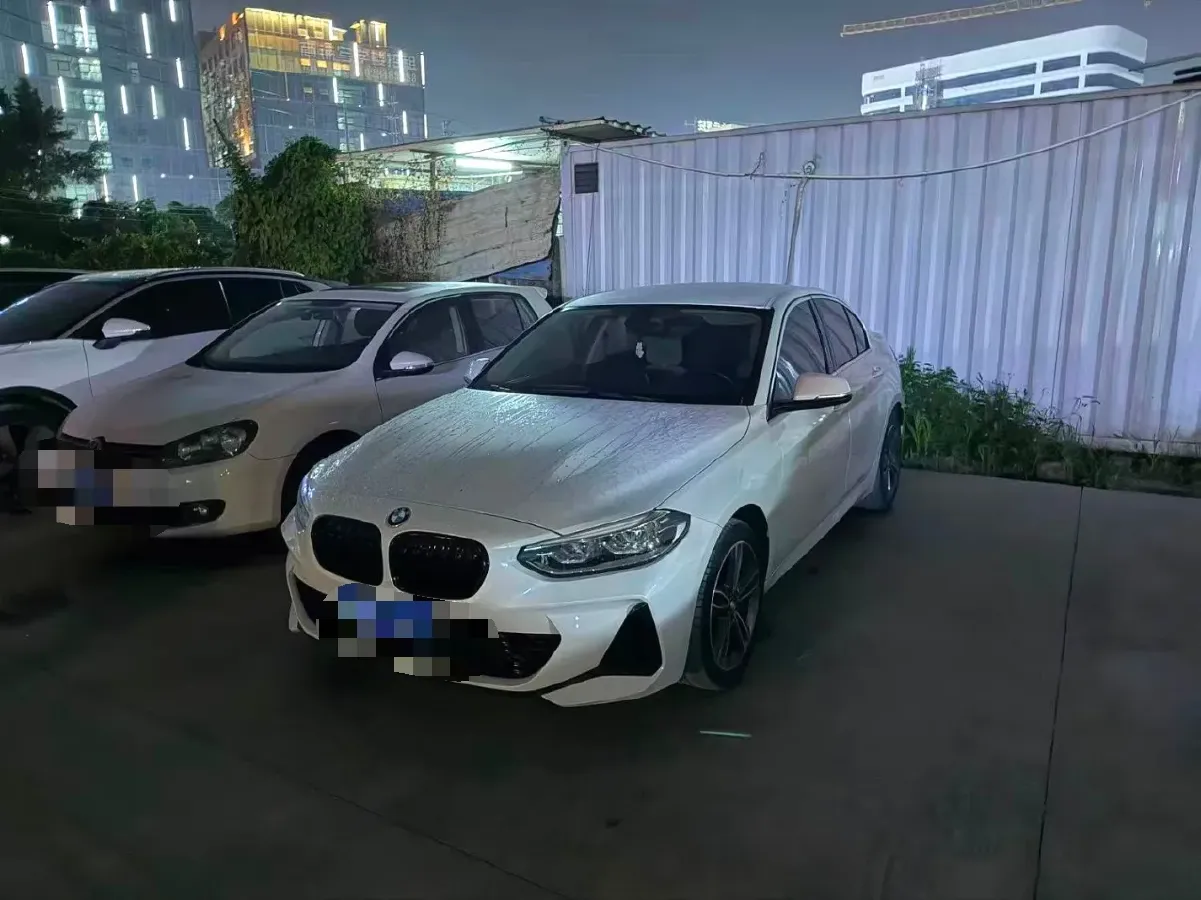 2023 BMW 1 Series 1.5T 136HP L3 7DCT,autocango,china used car exporter,china ev exporter,chinese used car exporter,chinese used ev exporter