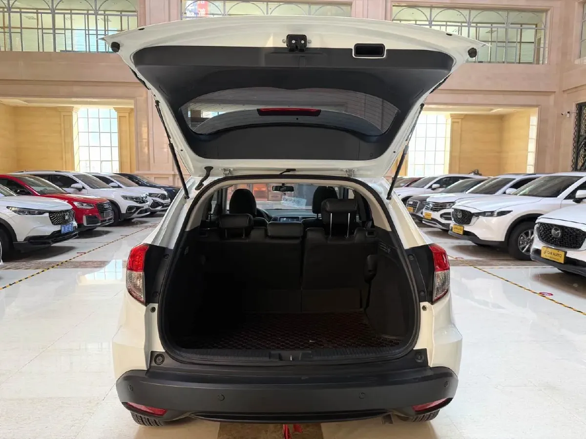 2022 Honda Vezel 1.5L 131HP L4 CVT,autocango,china used car exporter,china ev exporter,chinese used car exporter,chinese used ev exporter