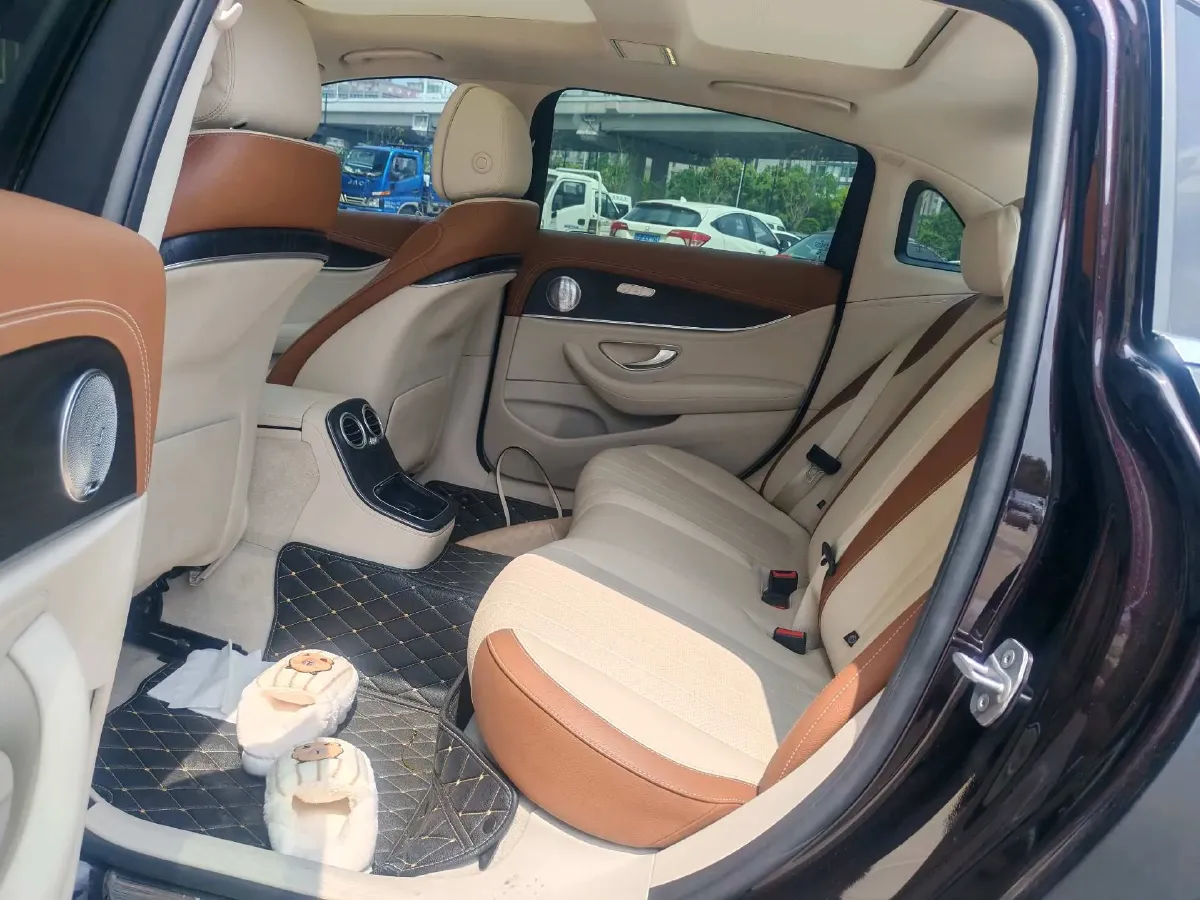 2021 Mercedes-Benz E Class 2.0T 258HP L4 9AT,autocango,china used car exporter,china ev exporter,chinese used car exporter,chinese used ev exporter