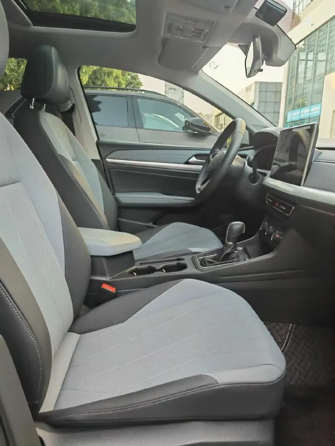 2025 Volkswagen Lavida 1.5L 110HP L4 6AT,autocango,china used car exporter,china ev exporter,chinese used car exporter,chinese used ev exporter