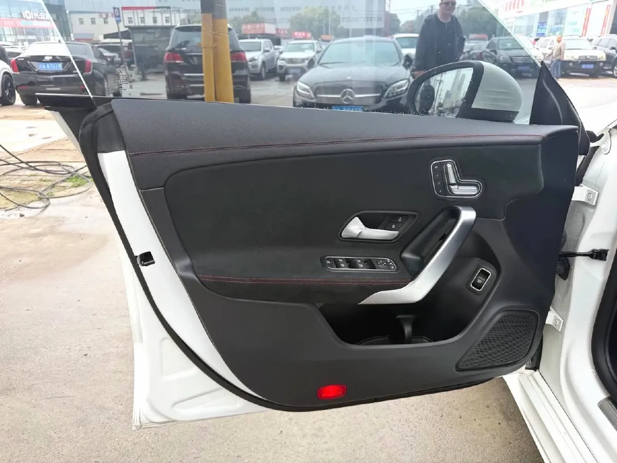 2022 Mercedes-Benz CLA Class 1.3T 163HP L4 7DCT,autocango,china used car exporter,china ev exporter,chinese used car exporter,chinese used ev exporter