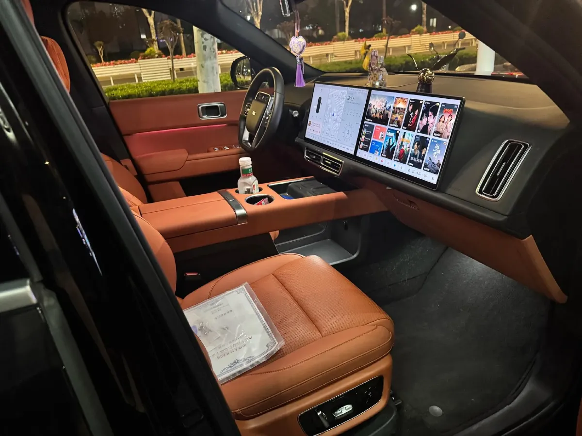 2024 Ford Bronco 2.3T 275HP L4 10AT,autocango,china used car exporter,china ev exporter,chinese used car exporter,chinese used ev exporter