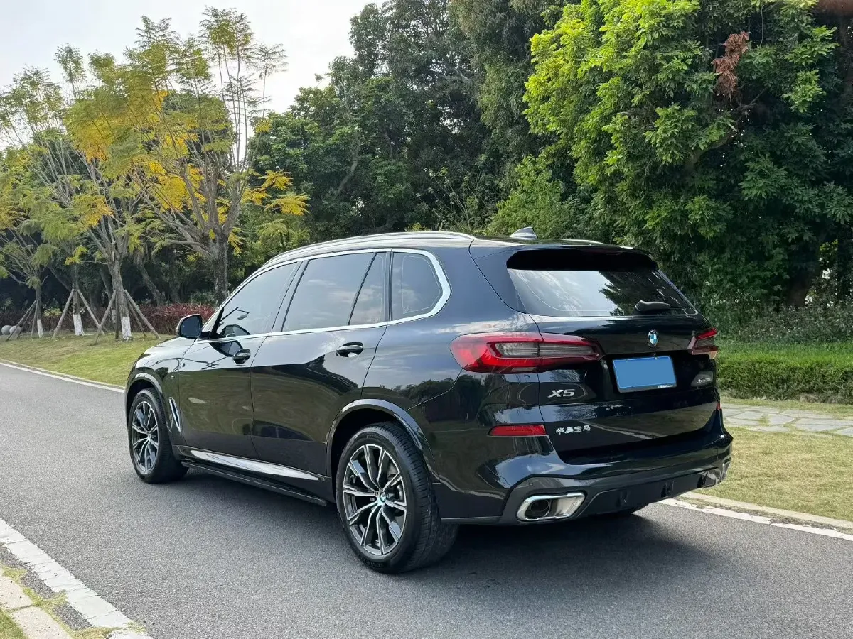 2022 BMW X5 2.0T 245HP L4 8AT,autocango,china used car exporter,china ev exporter,chinese used car exporter,chinese used ev exporter