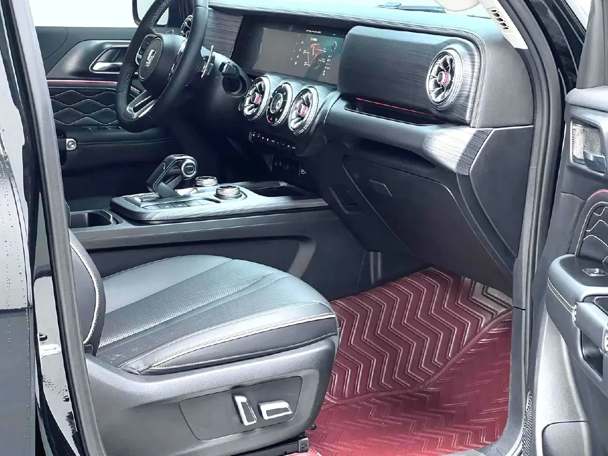 2023 Tank 300 2.0T 227HP L4 8AT,autocango,china used car exporter,china ev exporter,chinese used car exporter,chinese used ev exporter