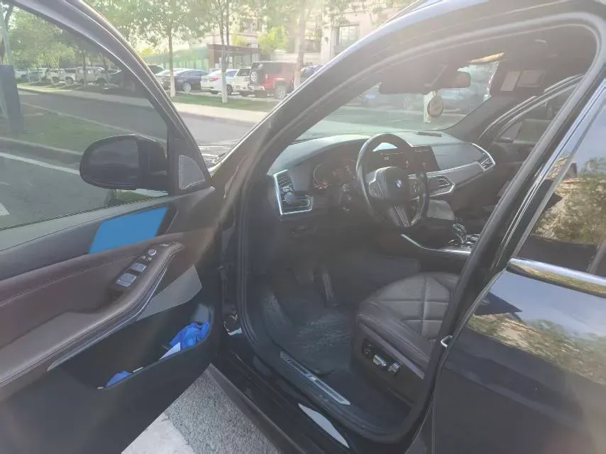 2022 BMW X5 3.0T 333HP L6 8AT,autocango,china used car exporter,china ev exporter,chinese used car exporter,chinese used ev exporter