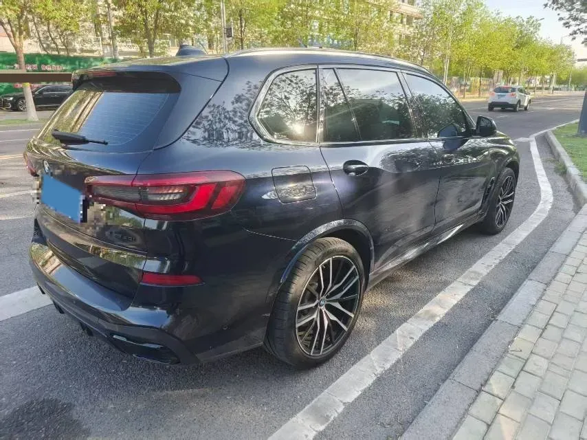 2022 BMW X5 3.0T 333HP L6 8AT,autocango,china used car exporter,china ev exporter,chinese used car exporter,chinese used ev exporter