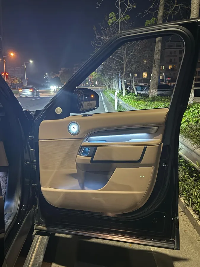 2024 Land Rover Discovery 3.0T 360HP L6 8AT,autocango,china used car exporter,china ev exporter,chinese used car exporter,chinese used ev exporter