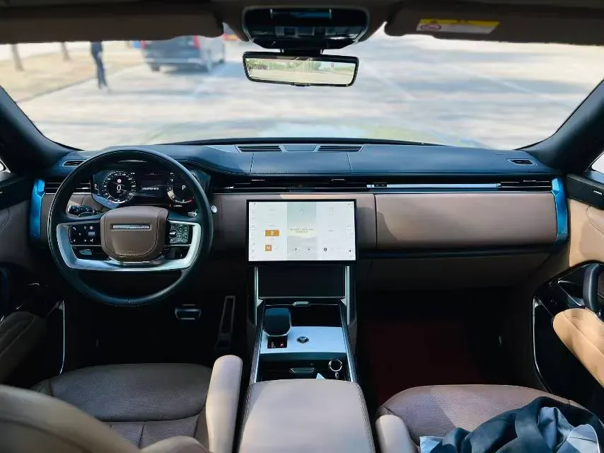 2025 Land Rover Range Rover 3.0T 400HP L6 8AT,autocango,china used car exporter,china ev exporter,chinese used car exporter,chinese used ev exporter