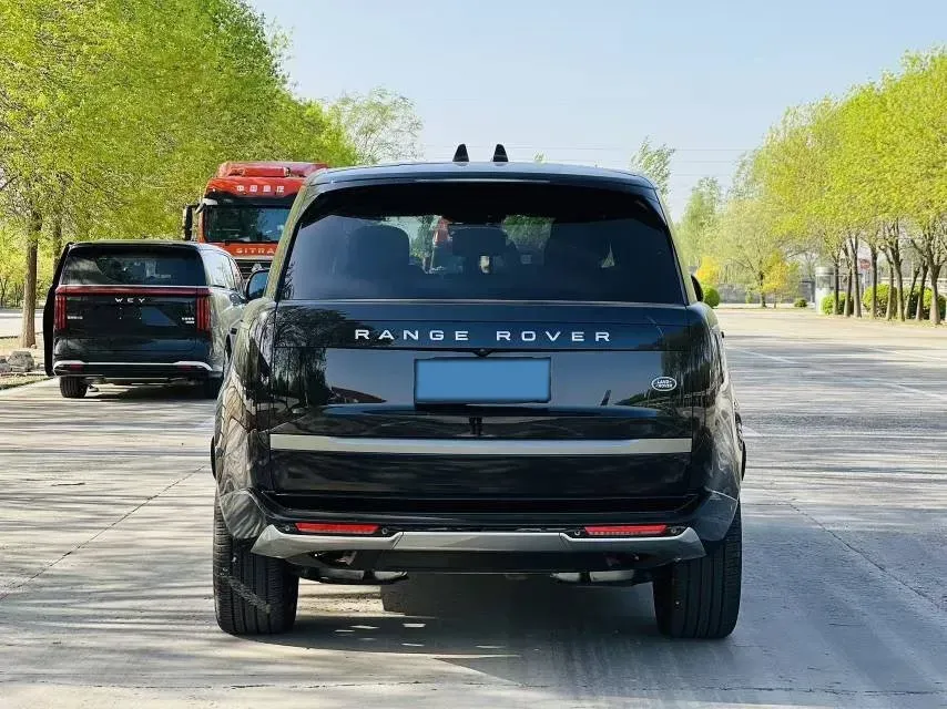 2025 Land Rover Range Rover 3.0T 400HP L6 8AT,autocango,china used car exporter,china ev exporter,chinese used car exporter,chinese used ev exporter