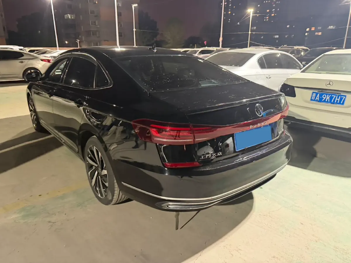 2023 Volkswagen Passat 2.0T 186HP L4 7DCT,autocango,china used car exporter,china ev exporter,chinese used car exporter,chinese used ev exporter