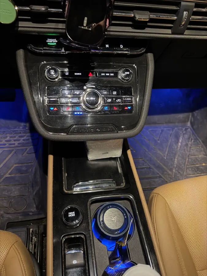 2022 Lincoln Corsair 2.0T 245HP L4 8AT,autocango,china used car exporter,china ev exporter,chinese used car exporter,chinese used ev exporter