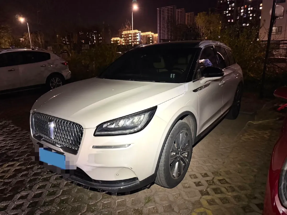 2022 Lincoln Corsair 2.0T 245HP L4 8AT,autocango,china used car exporter,china ev exporter,chinese used car exporter,chinese used ev exporter