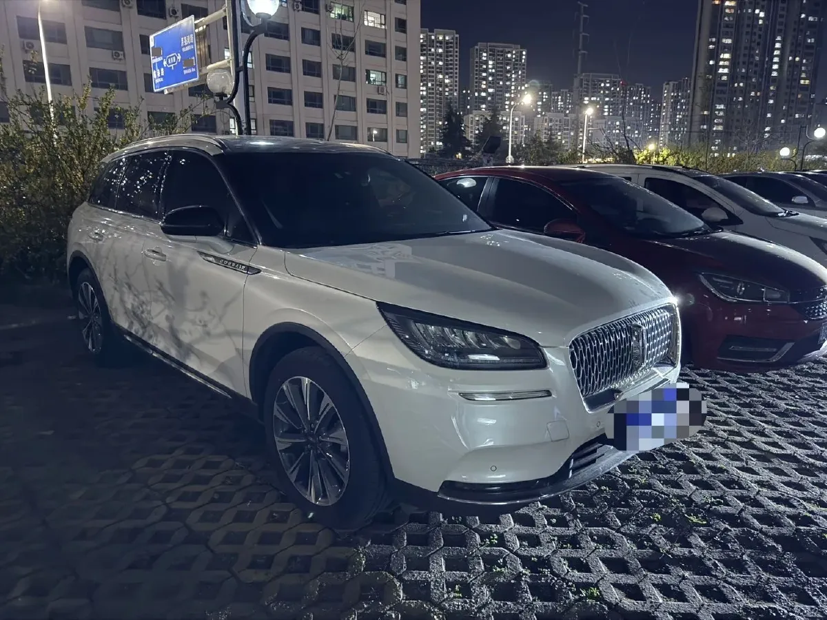 2022 Lincoln Corsair 2.0T 245HP L4 8AT,autocango,china used car exporter,china ev exporter,chinese used car exporter,chinese used ev exporter