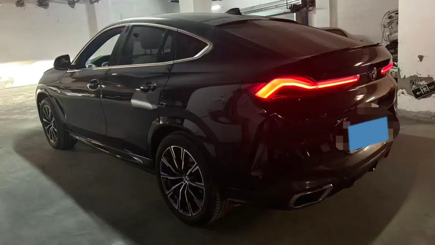2021 BMW X6 3.0T 340HP L6 8AT,autocango,china used car exporter,china ev exporter,chinese used car exporter,chinese used ev exporter
