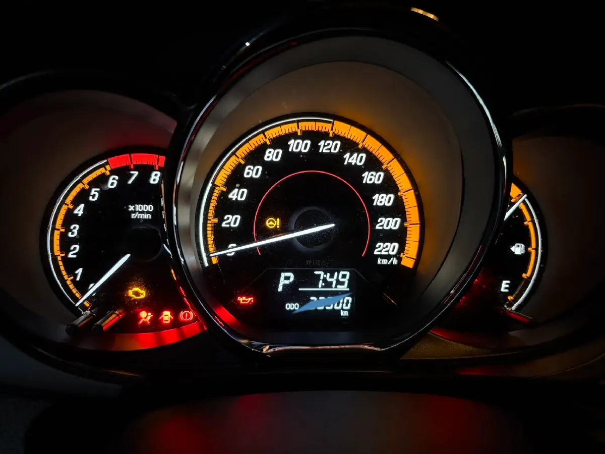 2022 Toyota Yaris L 1.5L 112HP L4 CVT,autocango,china used car exporter,china ev exporter,chinese used car exporter,chinese used ev exporter