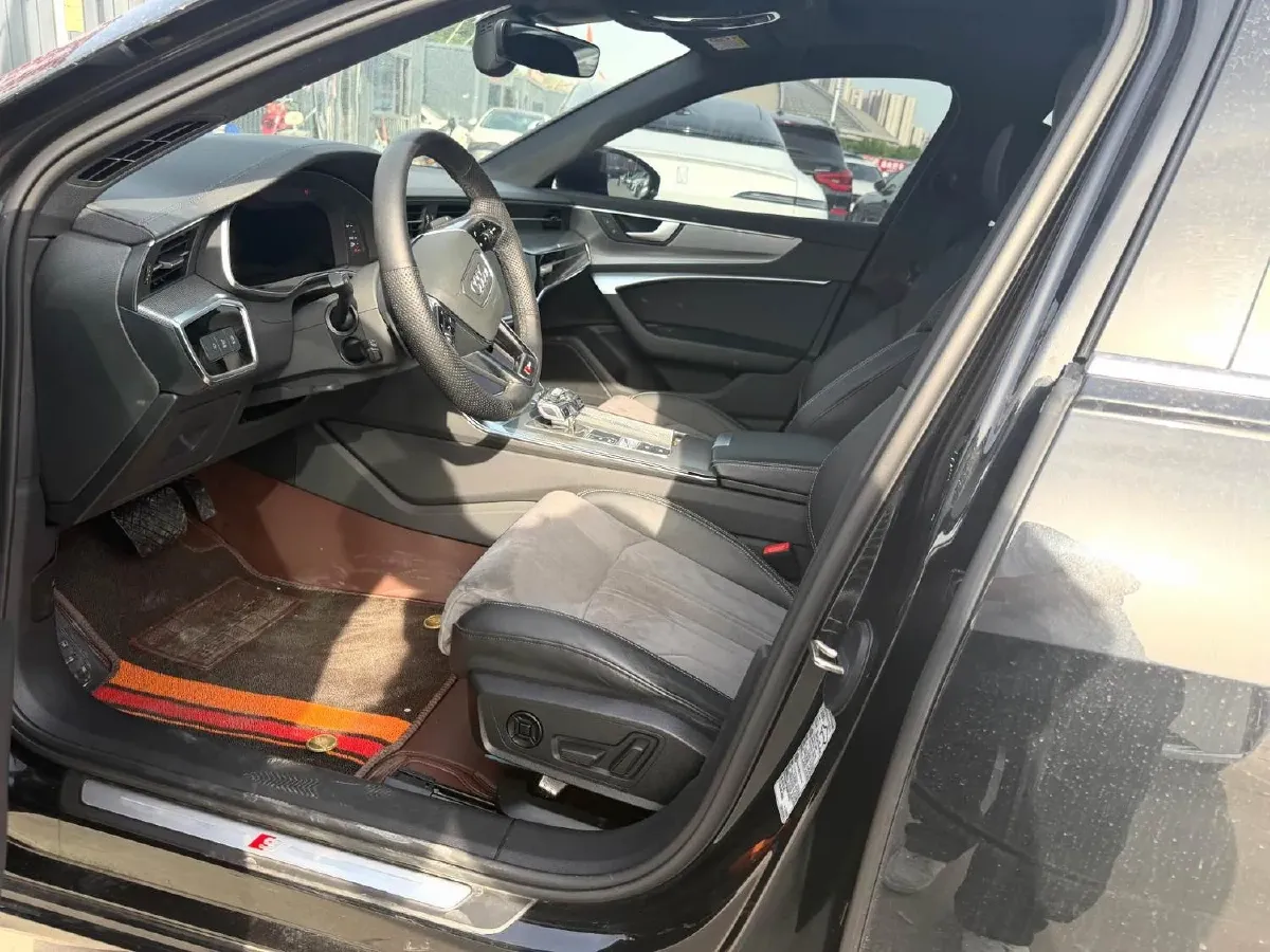 2020 Audi A6L 2.0T 190HP L4 7DCT,autocango,china used car exporter,china ev exporter,chinese used car exporter,chinese used ev exporter