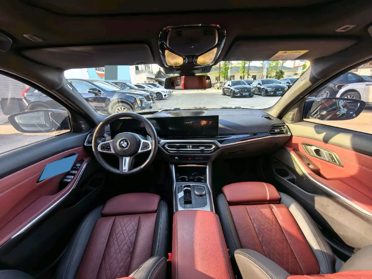 2024 BMW 3 Series 2.0T 245HP L4 8AT,autocango,china used car exporter,china ev exporter,chinese used car exporter,chinese used ev exporter