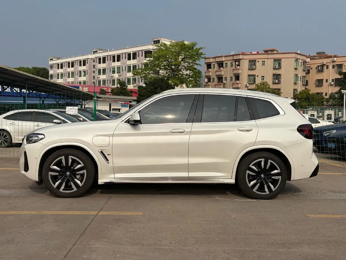 2022 BMW iX3 BEV 80KWH,autocango,china used car exporter,china ev exporter,chinese used car exporter,chinese used ev exporter