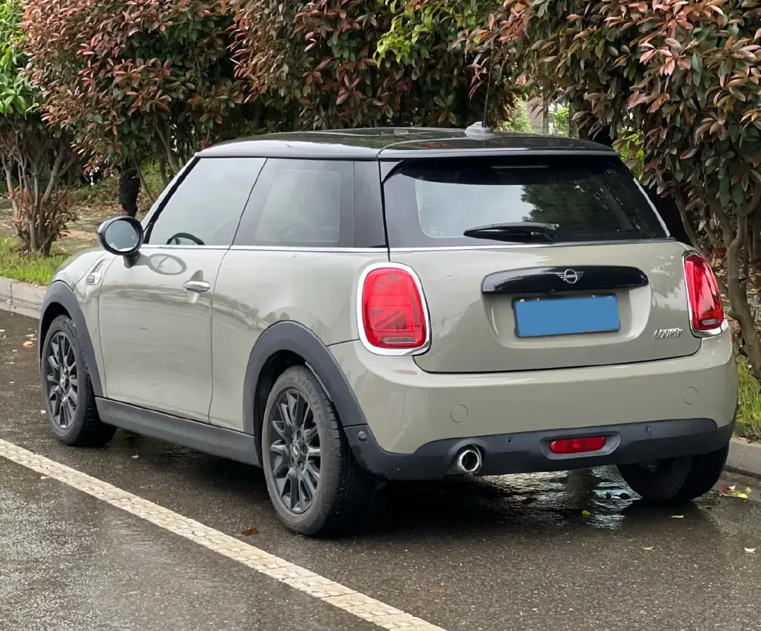 2021 MINI MINI 1.5T 136HP L3 7DCT,autocango,china used car exporter,china ev exporter,chinese used car exporter,chinese used ev exporter