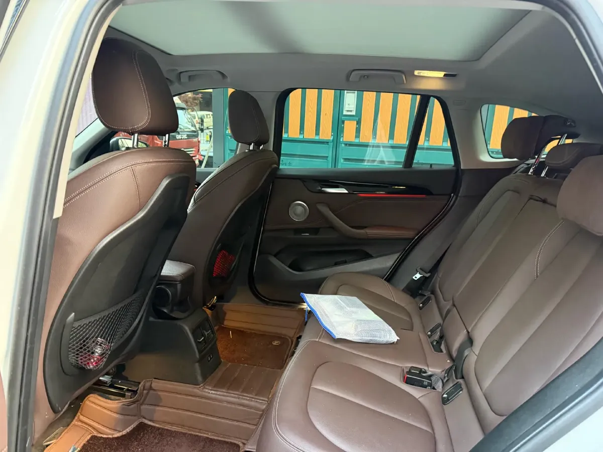 2022 BMW X1 2.0T 192HP L4 7DCT,autocango,china used car exporter,china ev exporter,chinese used car exporter,chinese used ev exporter