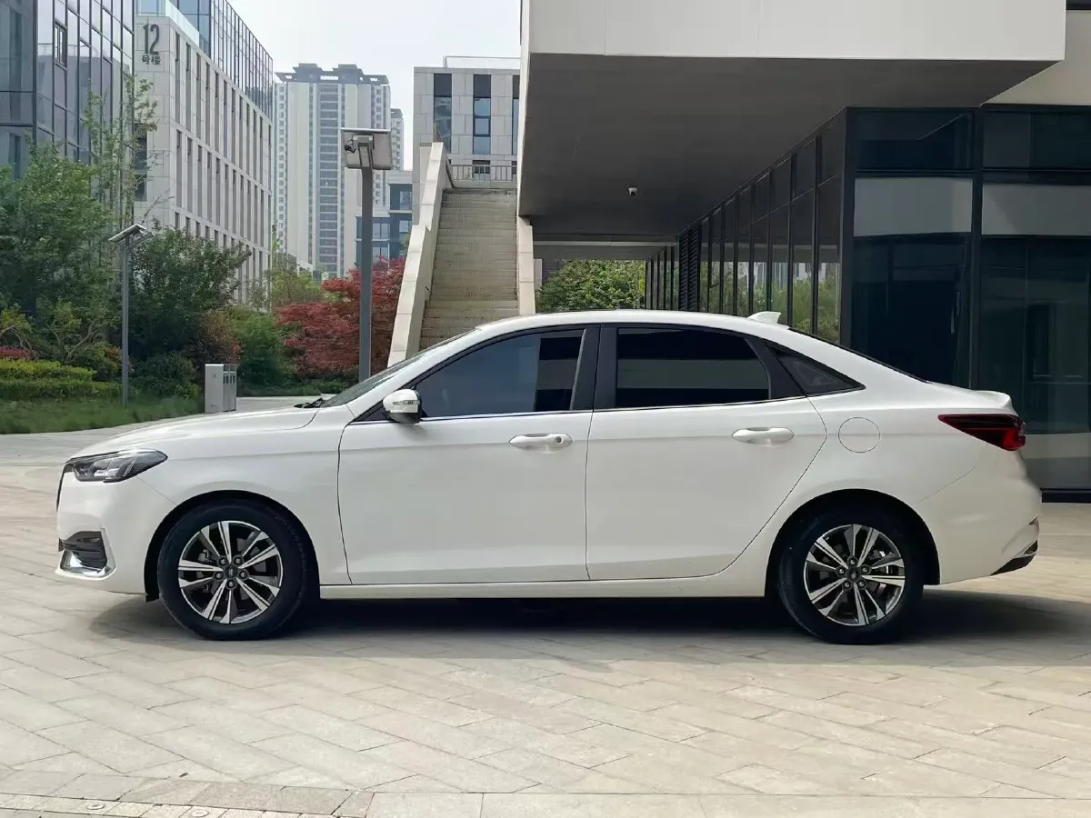 2021 Ford Escort 1.5L 122HP L3 6AT,autocango,china used car exporter,china ev exporter,chinese used car exporter,chinese used ev exporter
