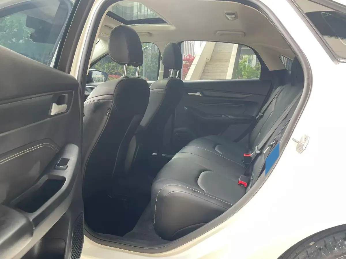 2021 Ford Escort 1.5L 122HP L3 6AT,autocango,china used car exporter,china ev exporter,chinese used car exporter,chinese used ev exporter