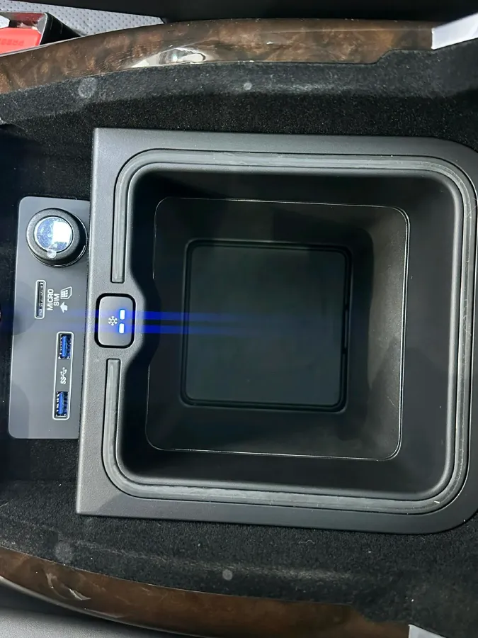 2020 Land Rover Range Rover 3.0T 400HP L6 8AT,autocango,china used car exporter,china ev exporter,chinese used car exporter,chinese used ev exporter