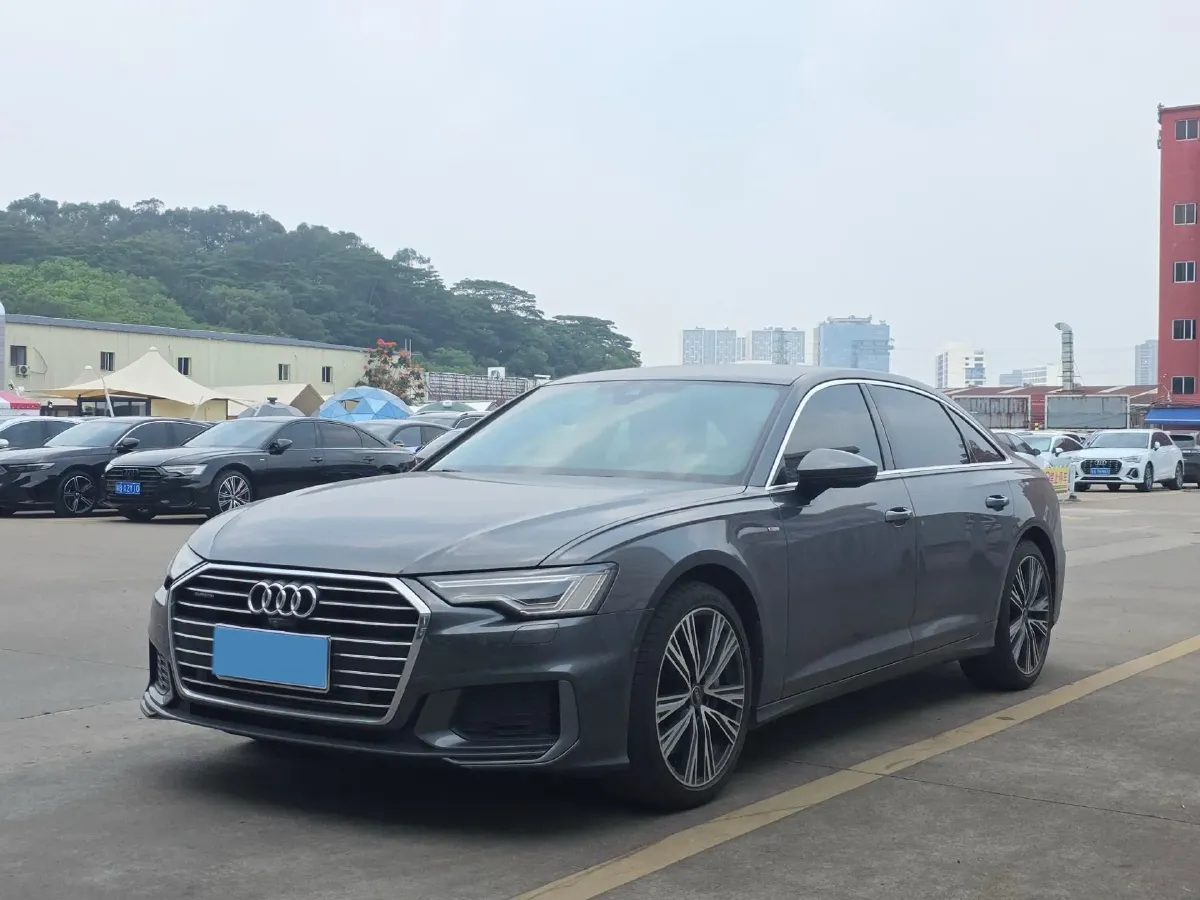 2022 Audi A6L 3.0T 340HP V6 7DCT,autocango,china used car exporter,china ev exporter,chinese used car exporter,chinese used ev exporter