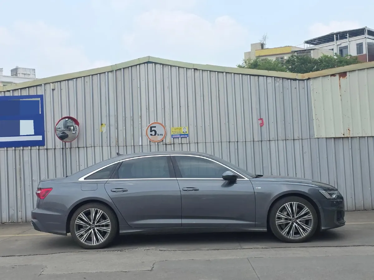 2022 Audi A6L 3.0T 340HP V6 7DCT,autocango,china used car exporter,china ev exporter,chinese used car exporter,chinese used ev exporter