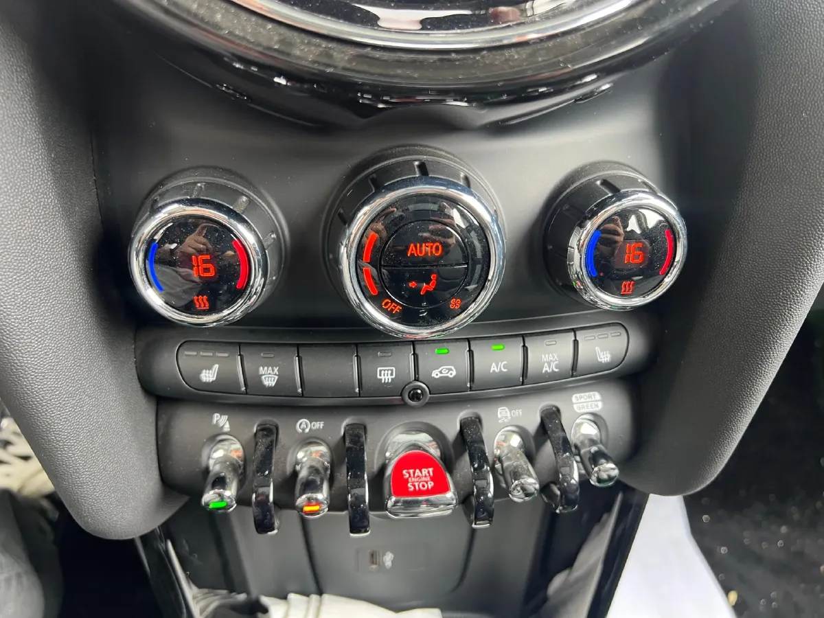 2023 MINI MINI 1.5T 136HP L3 7DCT,autocango,china used car exporter,china ev exporter,chinese used car exporter,chinese used ev exporter