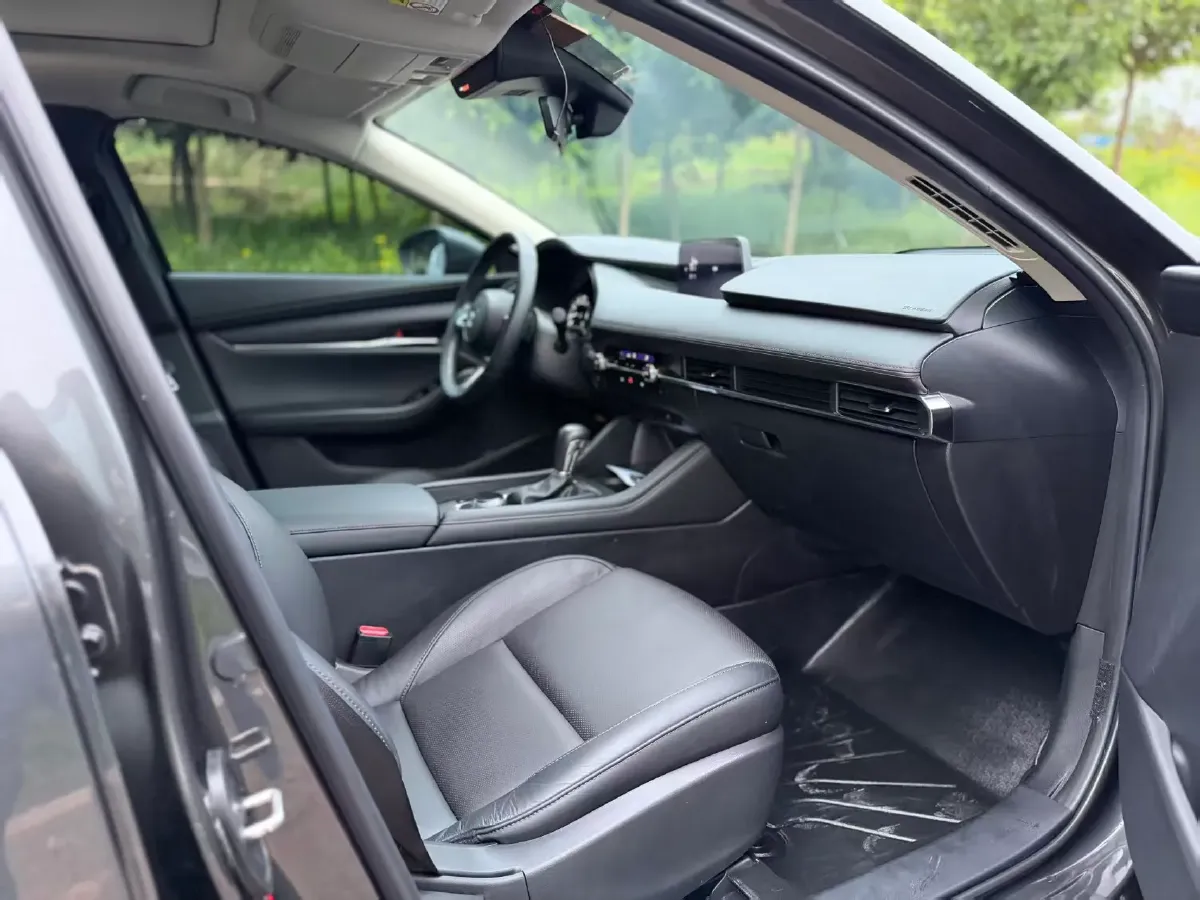 2020 Mazda 3 Axela 2.0L 158HP L4 6AT,autocango,china used car exporter,china ev exporter,chinese used car exporter,chinese used ev exporter