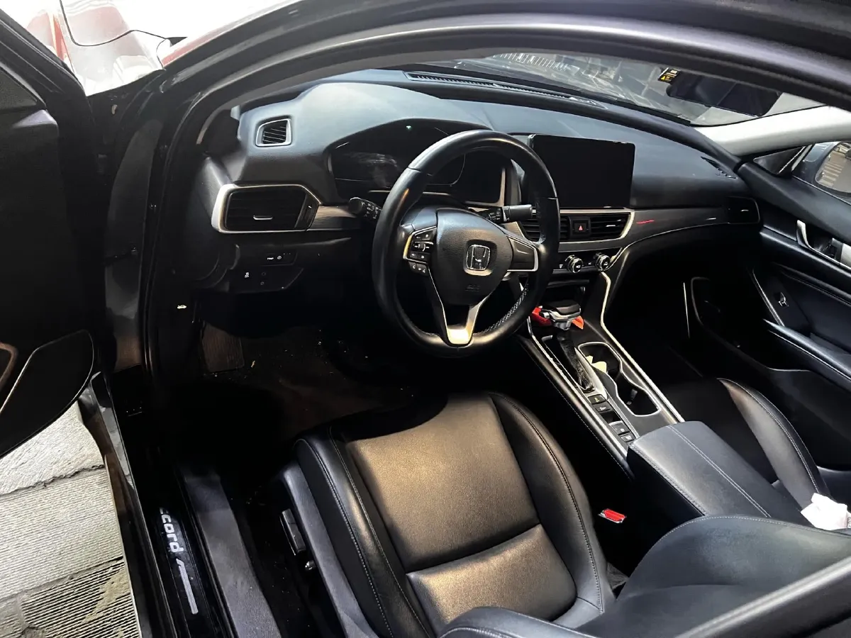 2022 Honda Accord 1.5T 194HP L4 CVT,autocango,china used car exporter,china ev exporter,chinese used car exporter,chinese used ev exporter