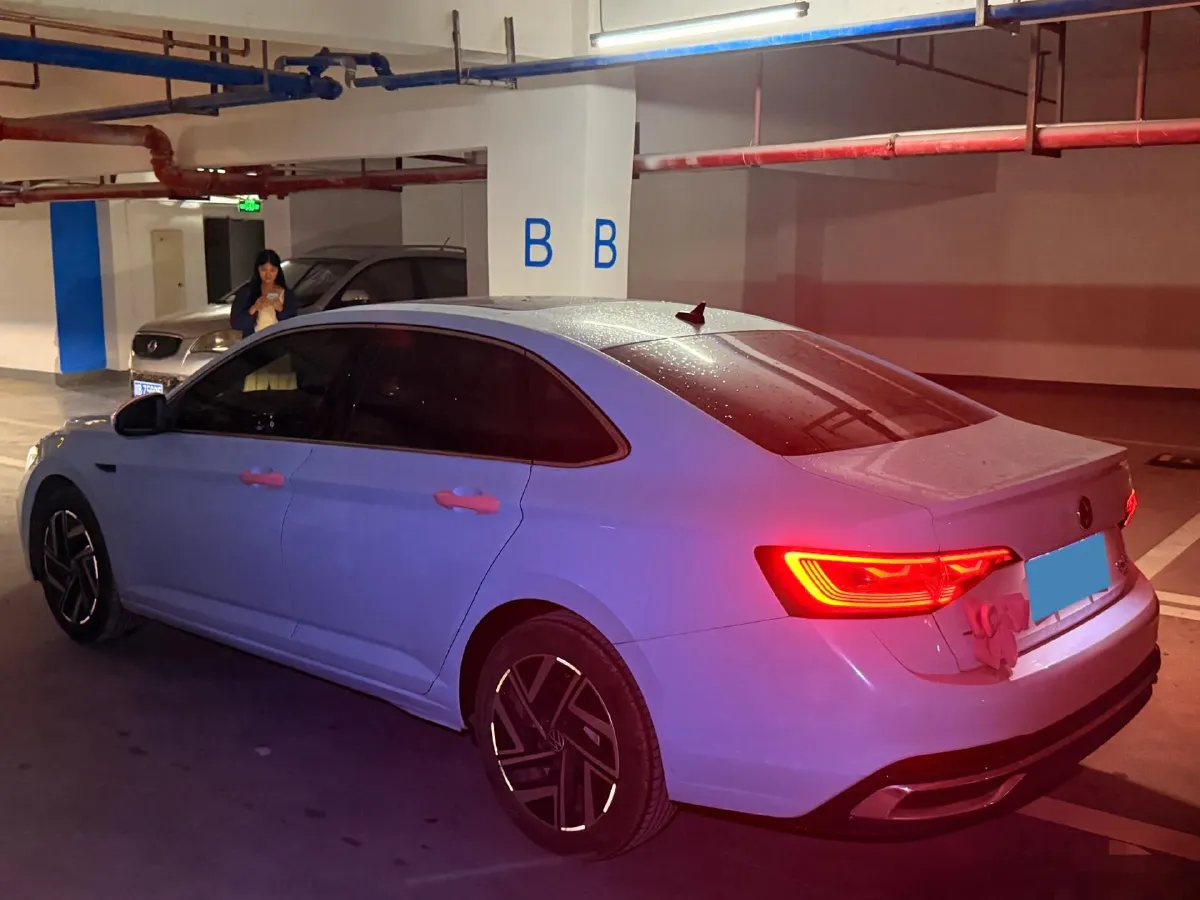 2023 Volkswagen Sagitar 1.5T 160HP L4 7DCT,autocango,china used car exporter,china ev exporter,chinese used car exporter,chinese used ev exporter