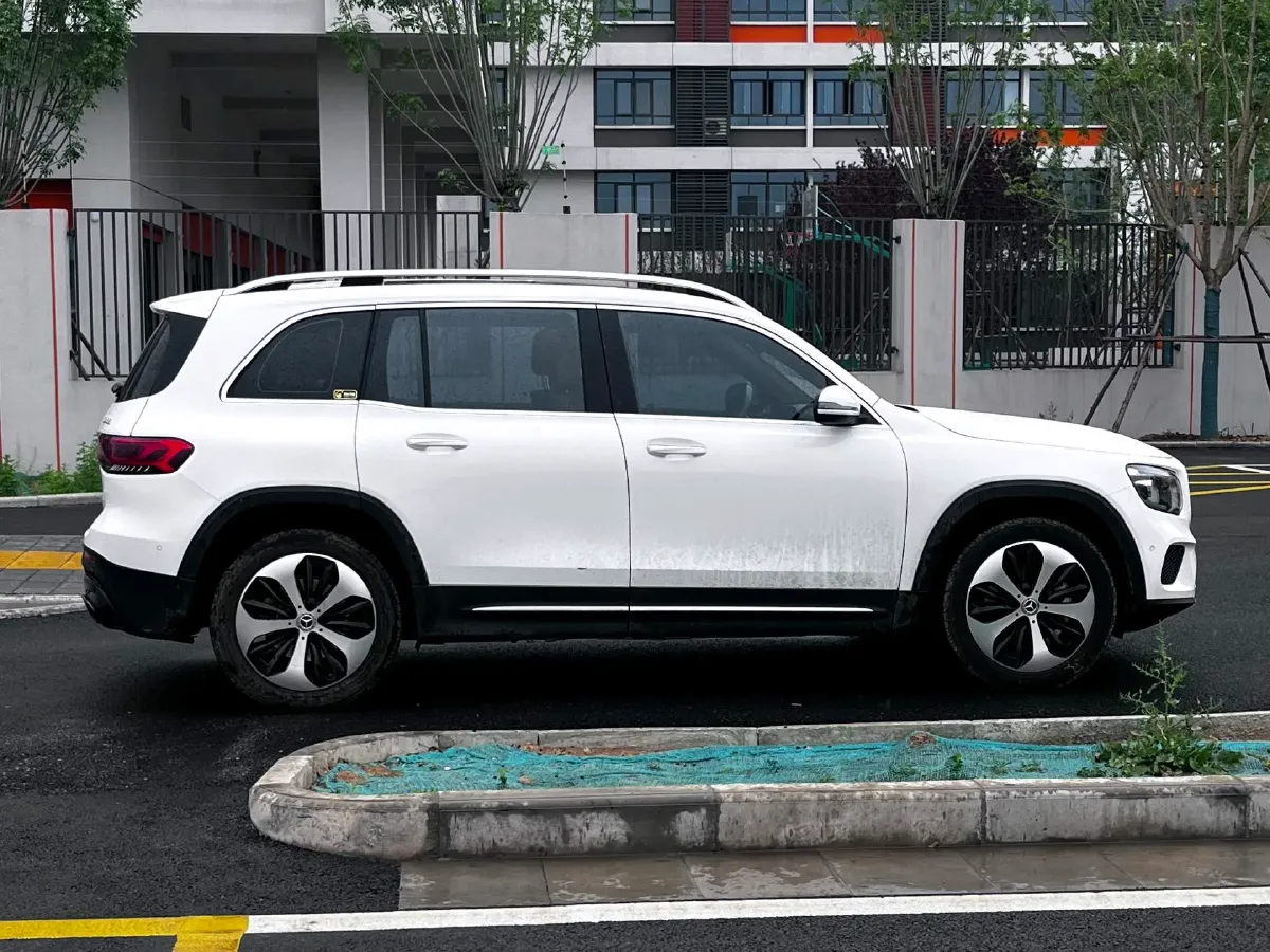 2023 Mercedes-Benz GLB Class 2.0T 190HP L4 8DCT,autocango,china used car exporter,china ev exporter,chinese used car exporter,chinese used ev exporter