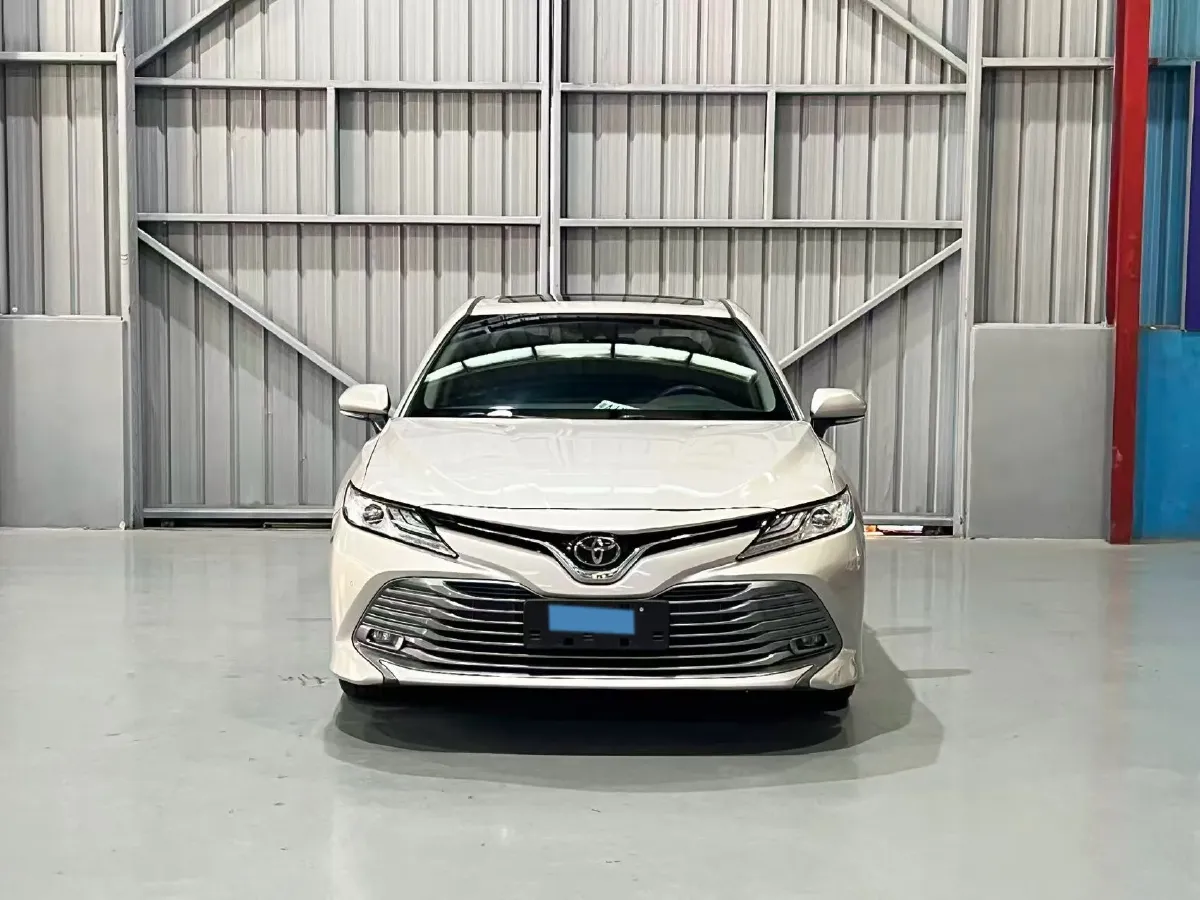 2021 Toyota Camry 2.0L 178HP L4 CVT,autocango,china used car exporter,china ev exporter,chinese used car exporter,chinese used ev exporter