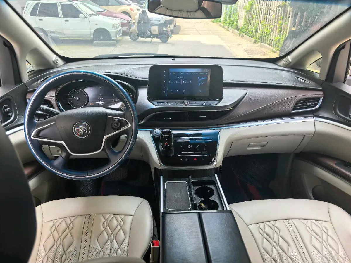 2021 Buick GL8 2.0T 237HP L4 9AT,autocango,china used car exporter,china ev exporter,chinese used car exporter,chinese used ev exporter