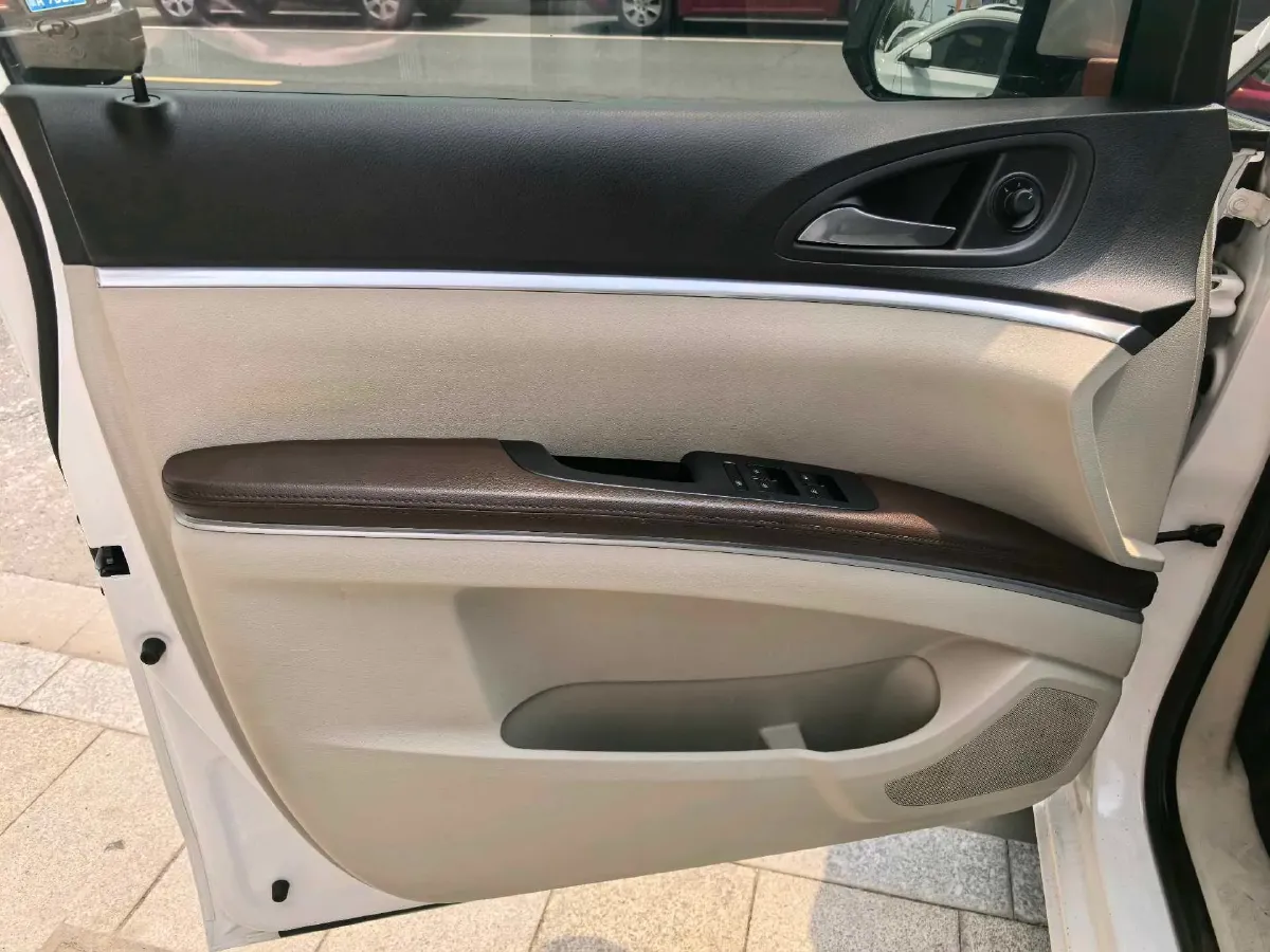 2021 Buick GL8 2.0T 237HP L4 9AT,autocango,china used car exporter,china ev exporter,chinese used car exporter,chinese used ev exporter