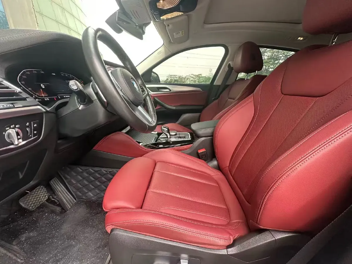 2022 BMW X4 2.0T 245HP L4 8AT,autocango,china used car exporter,china ev exporter,chinese used car exporter,chinese used ev exporter