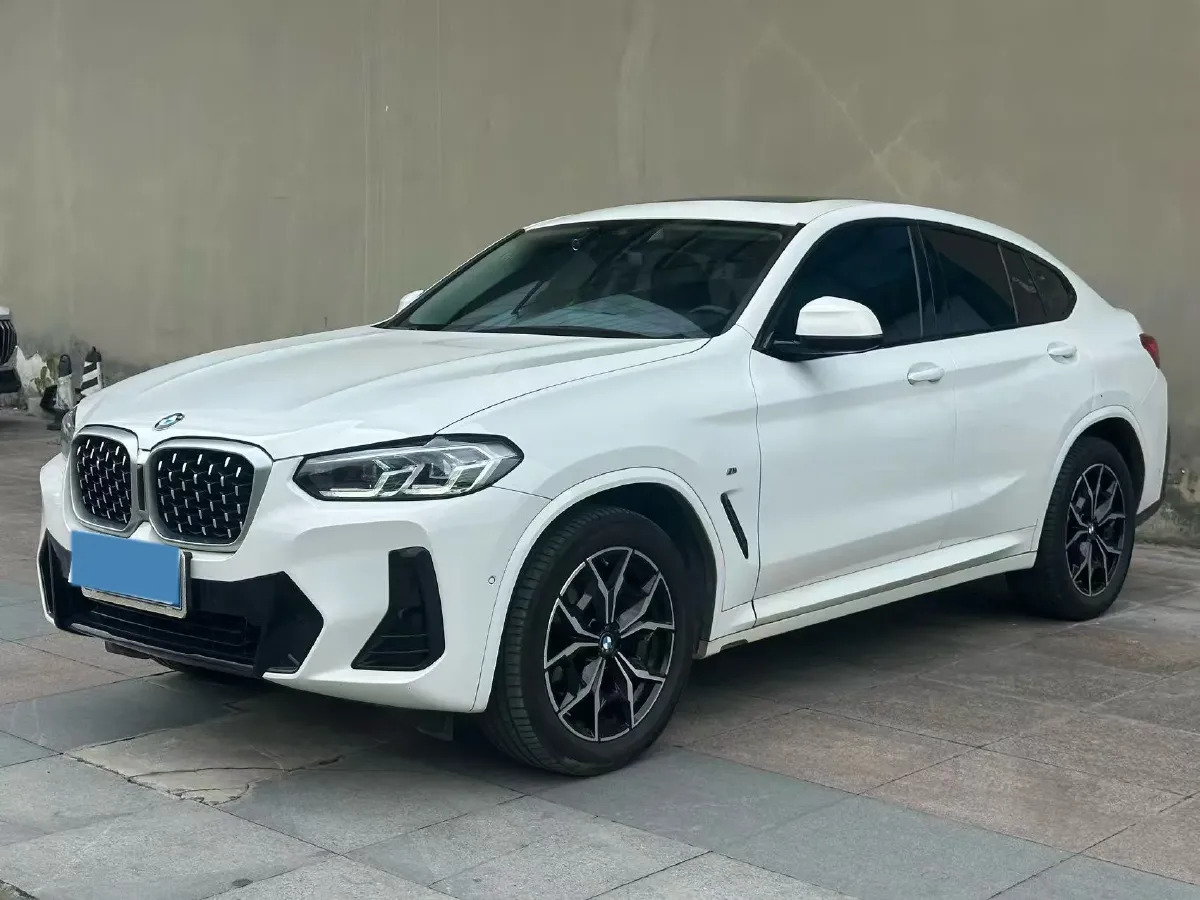 2022 BMW X4 2.0T 245HP L4 8AT,autocango,china used car exporter,china ev exporter,chinese used car exporter,chinese used ev exporter