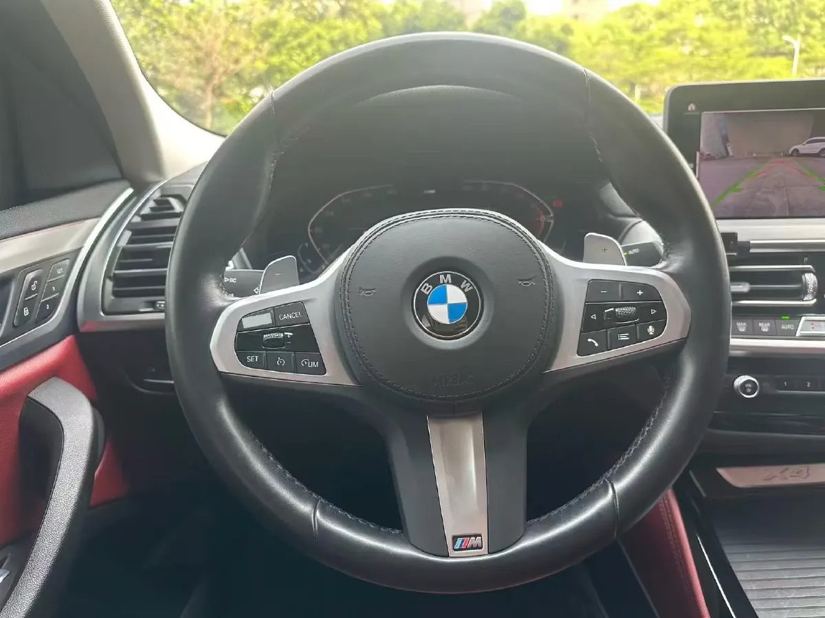 2022 BMW X4 2.0T 245HP L4 8AT,autocango,china used car exporter,china ev exporter,chinese used car exporter,chinese used ev exporter