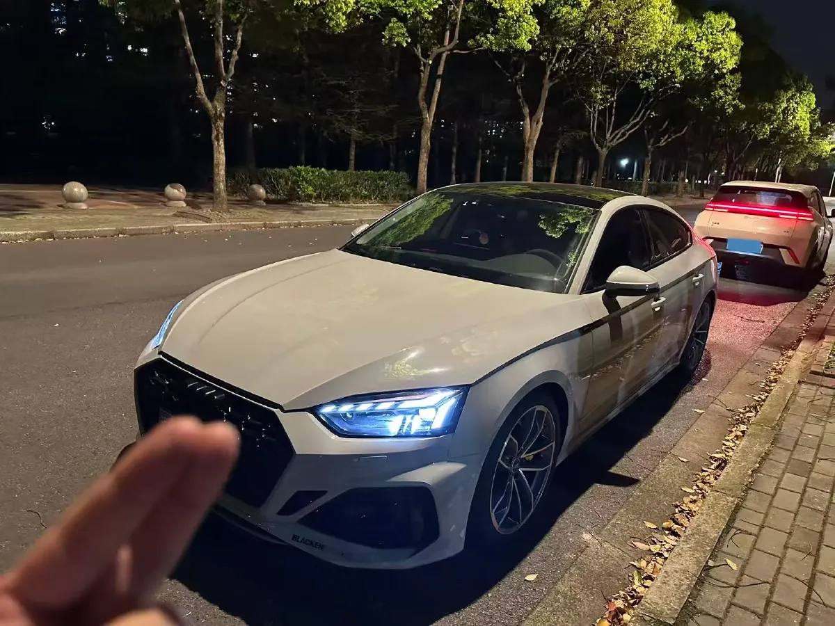 2021 Audi A5 2.0T 204HP L4 7DCT,autocango,china used car exporter,china ev exporter,chinese used car exporter,chinese used ev exporter