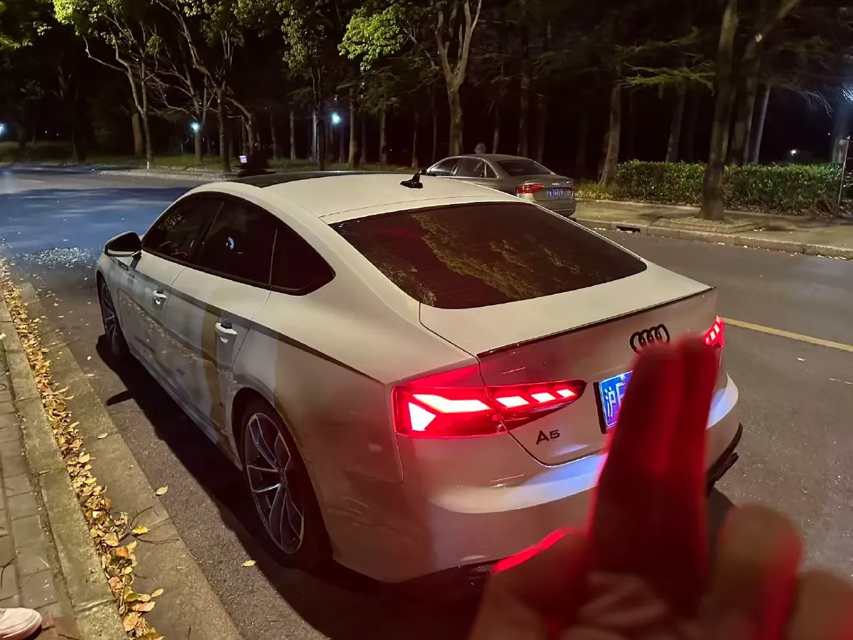 2021 Audi A5 2.0T 204HP L4 7DCT,autocango,china used car exporter,china ev exporter,chinese used car exporter,chinese used ev exporter