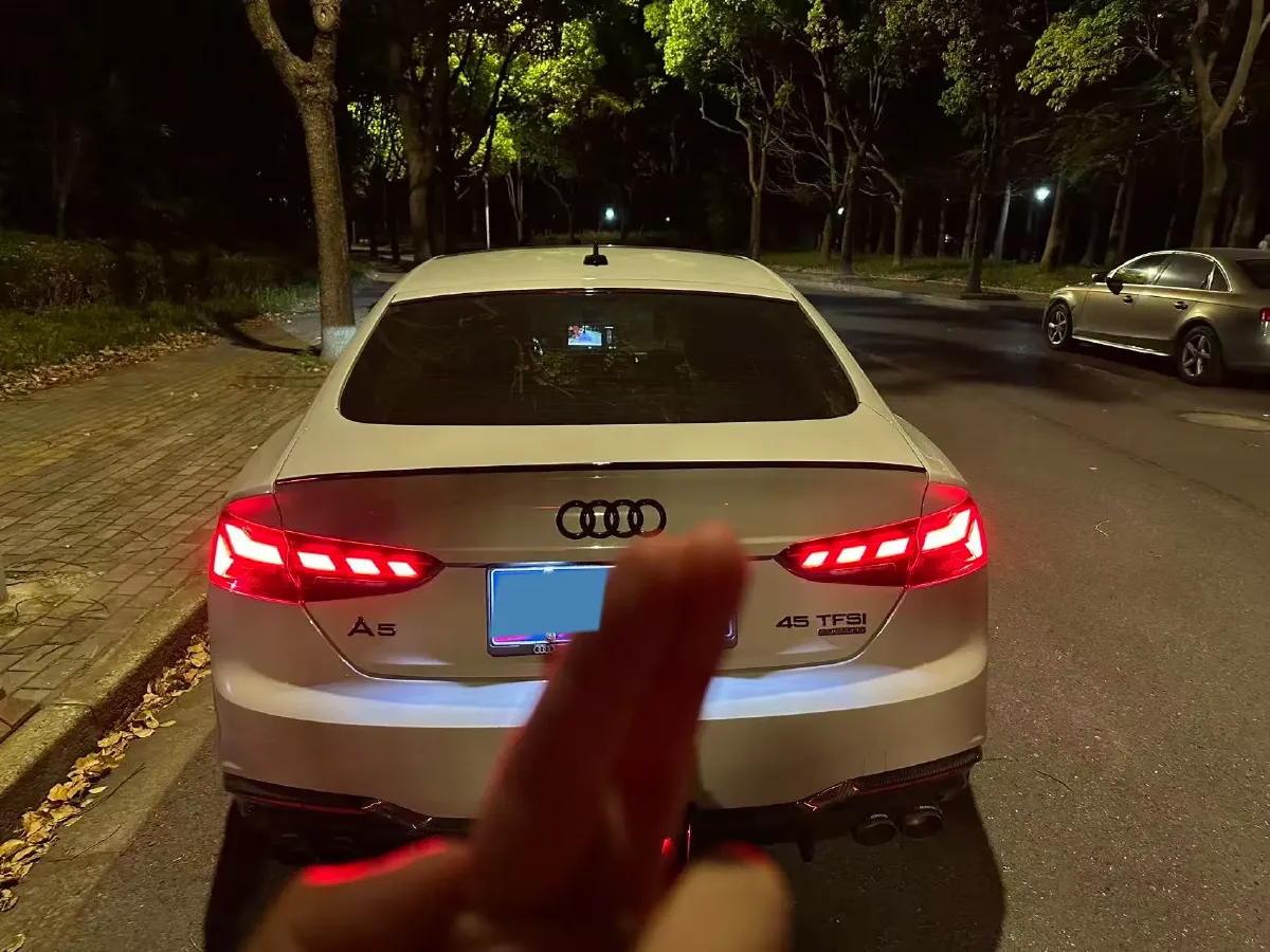 2021 Audi A5 2.0T 204HP L4 7DCT,autocango,china used car exporter,china ev exporter,chinese used car exporter,chinese used ev exporter